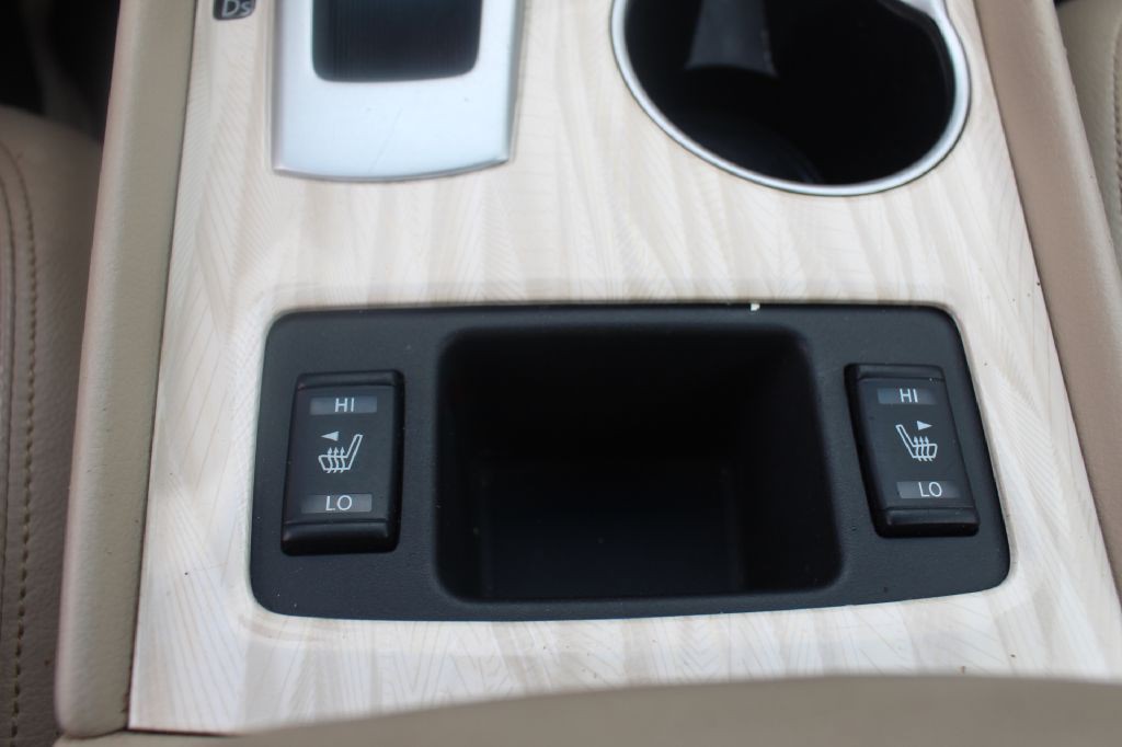 2016 Nissan Altima Image 23