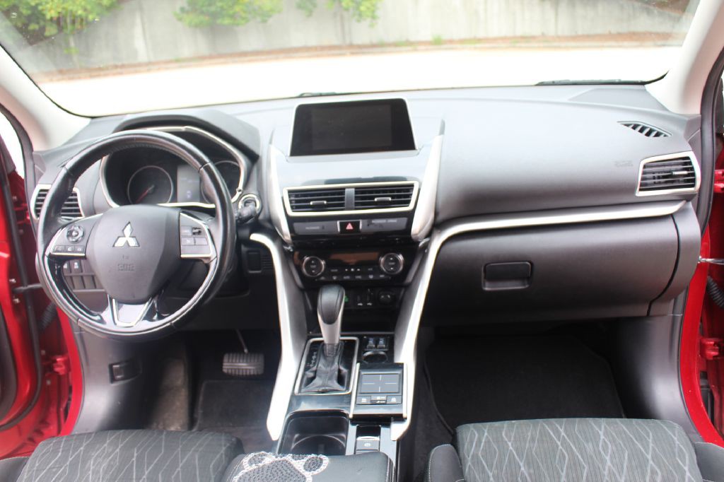 2020 Mitsubishi Eclipse Image 14