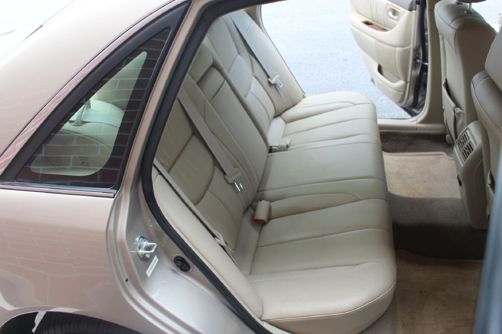 2004 Toyota Avalon Image 8