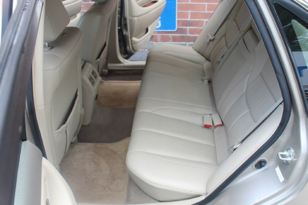 2004 Toyota Avalon Image 9