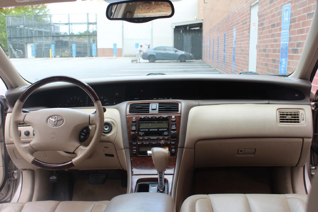 2004 Toyota Avalon Image 14