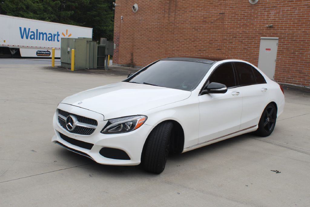 2015 Mercedes-Benz C-Class Image 2
