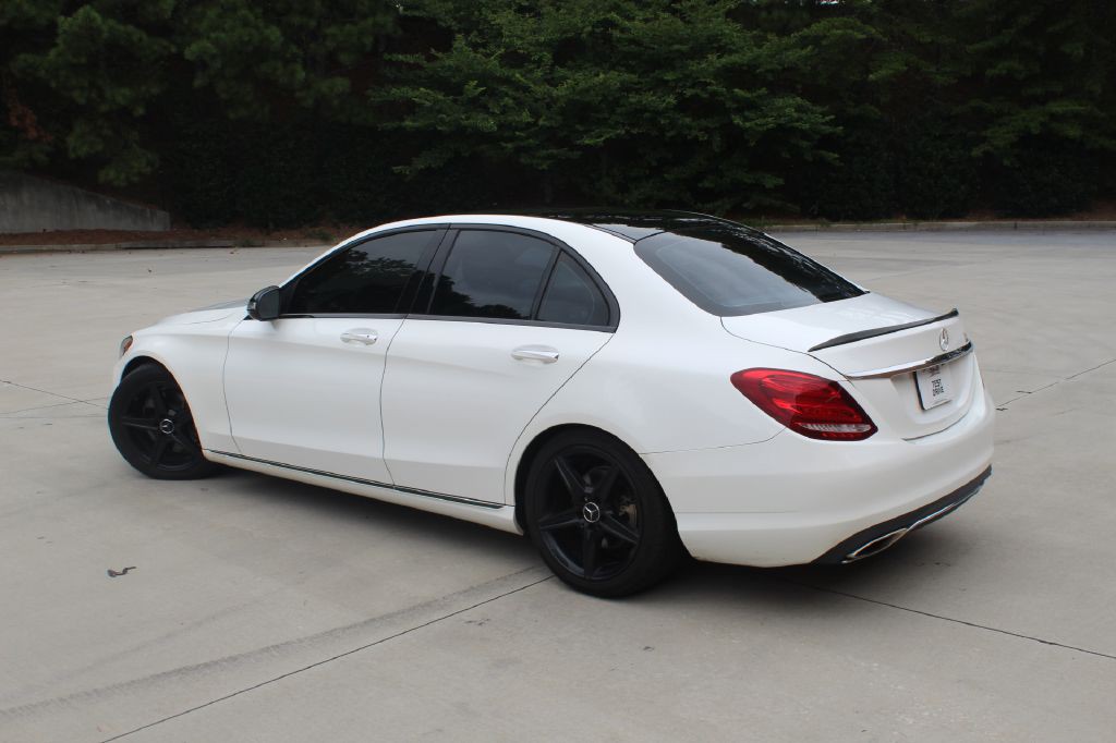 2015 Mercedes-Benz C-Class Image 3