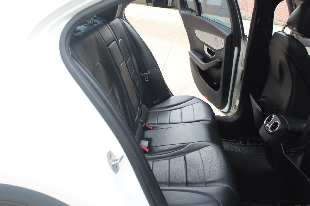 2015 Mercedes-Benz C-Class Image 8