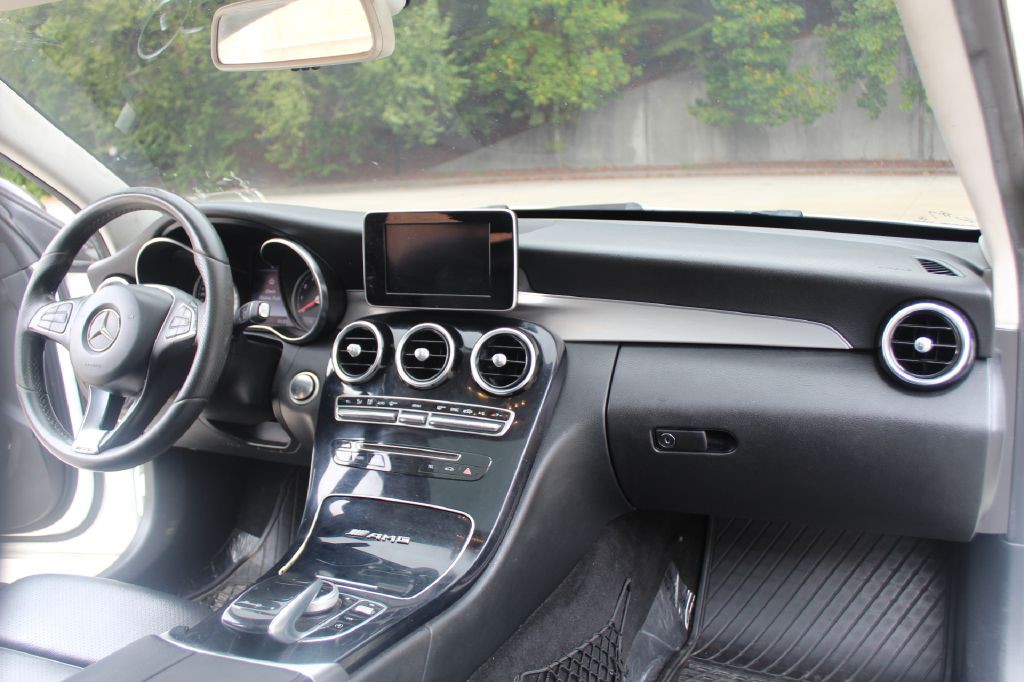 2015 Mercedes-Benz C-Class Image 13