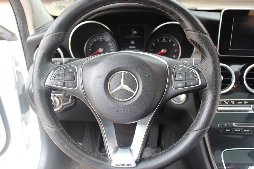 2015 Mercedes-Benz C-Class Image 16