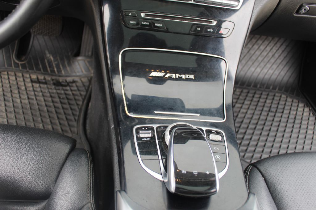 2015 Mercedes-Benz C-Class Image 19