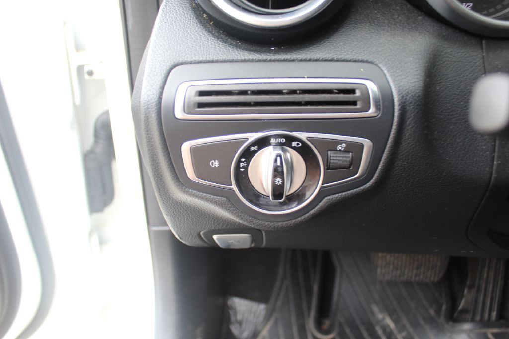 2015 Mercedes-Benz C-Class Image 20