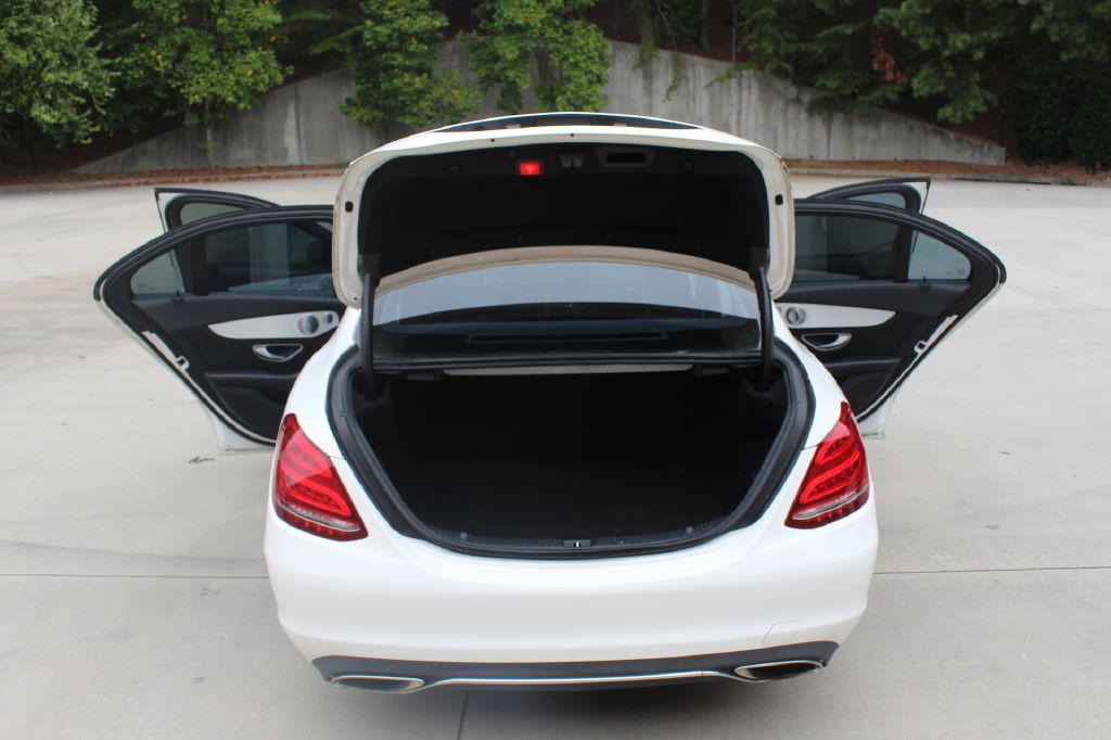2015 Mercedes-Benz C-Class Image 21