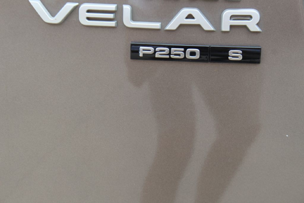 2018 Land Rover Range Rover Image 32
