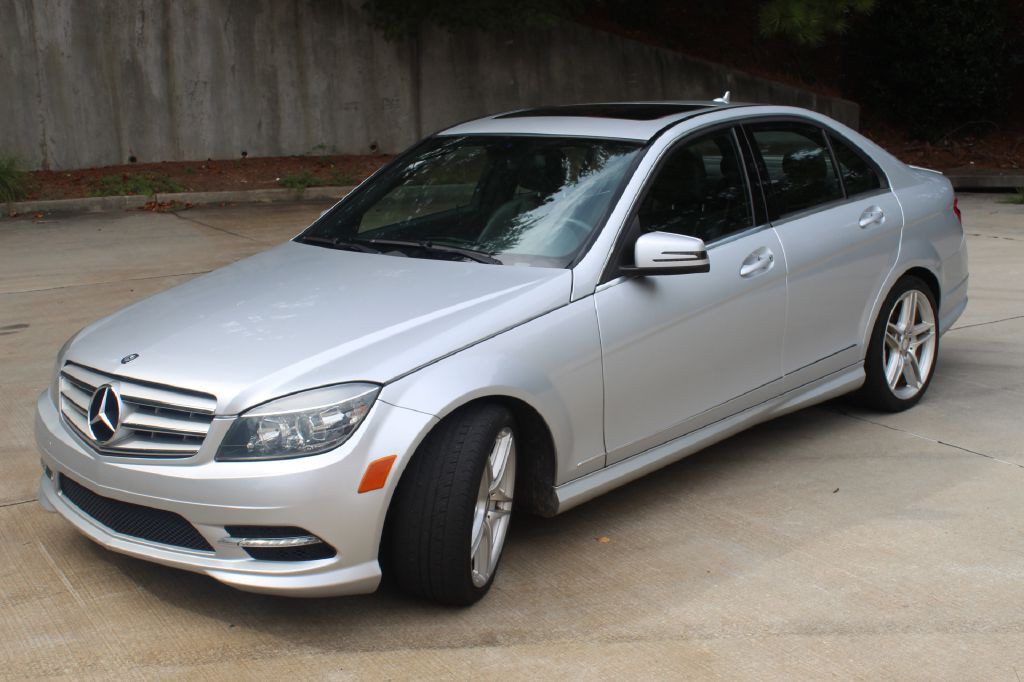 2011 Mercedes-Benz C-Class Image 2