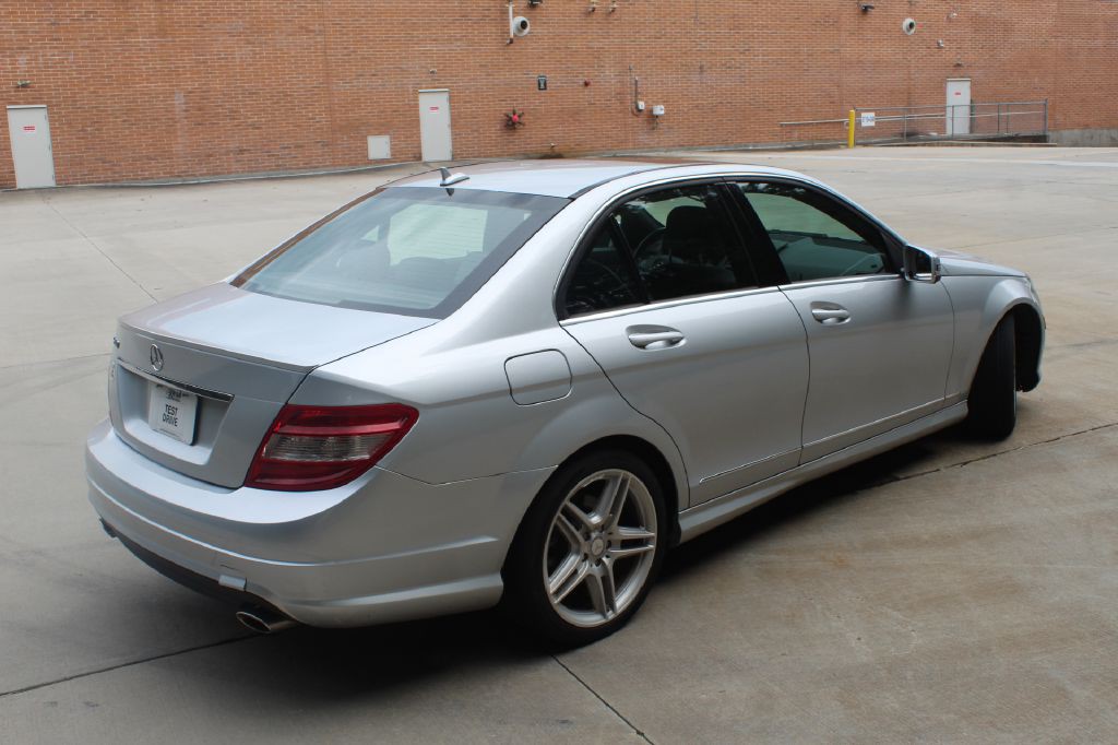 2011 Mercedes-Benz C-Class Image 5