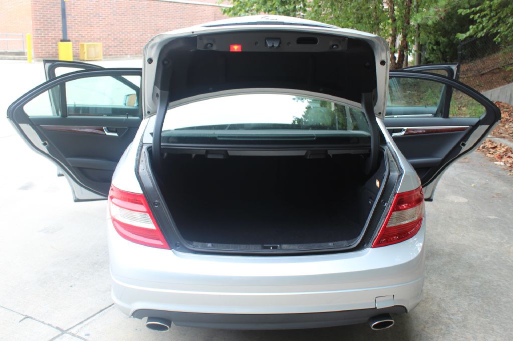 2011 Mercedes-Benz C-Class Image 19