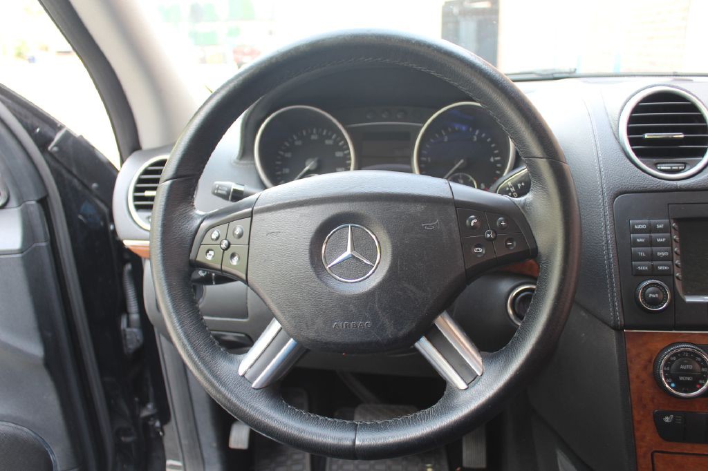 2008 Mercedes-Benz GL-Class Image 17