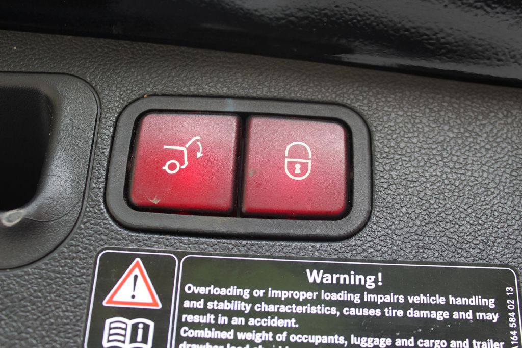 2008 Mercedes-Benz GL-Class Image 21