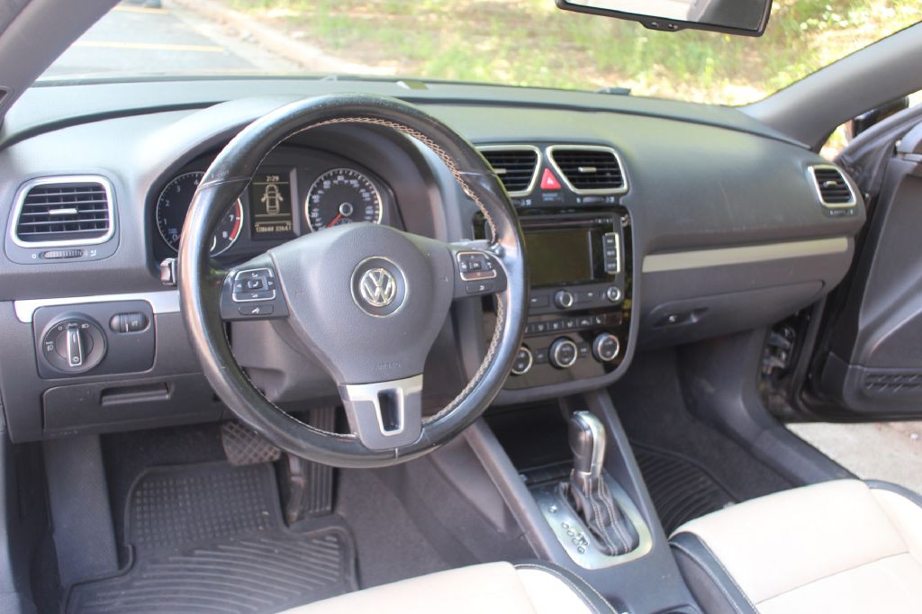 2015 Volkswagen Eos Image 14