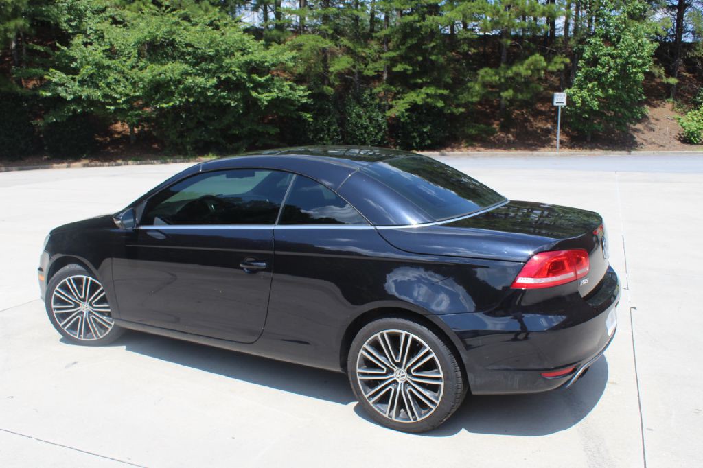 2015 Volkswagen Eos Image 24