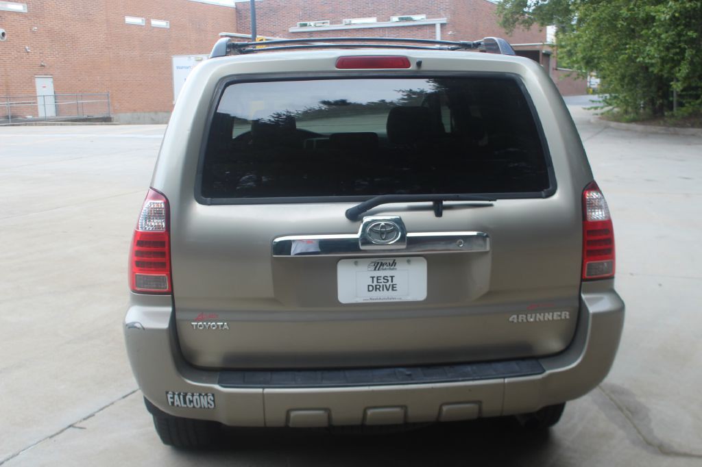 2006 Toyota 4Runner Image 4