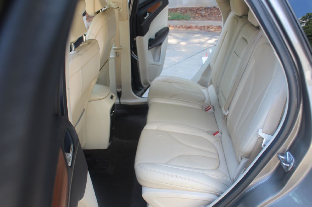 2016 Lincoln MKC Image 9