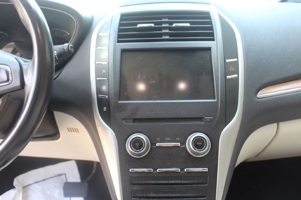 2016 Lincoln MKC Image 17