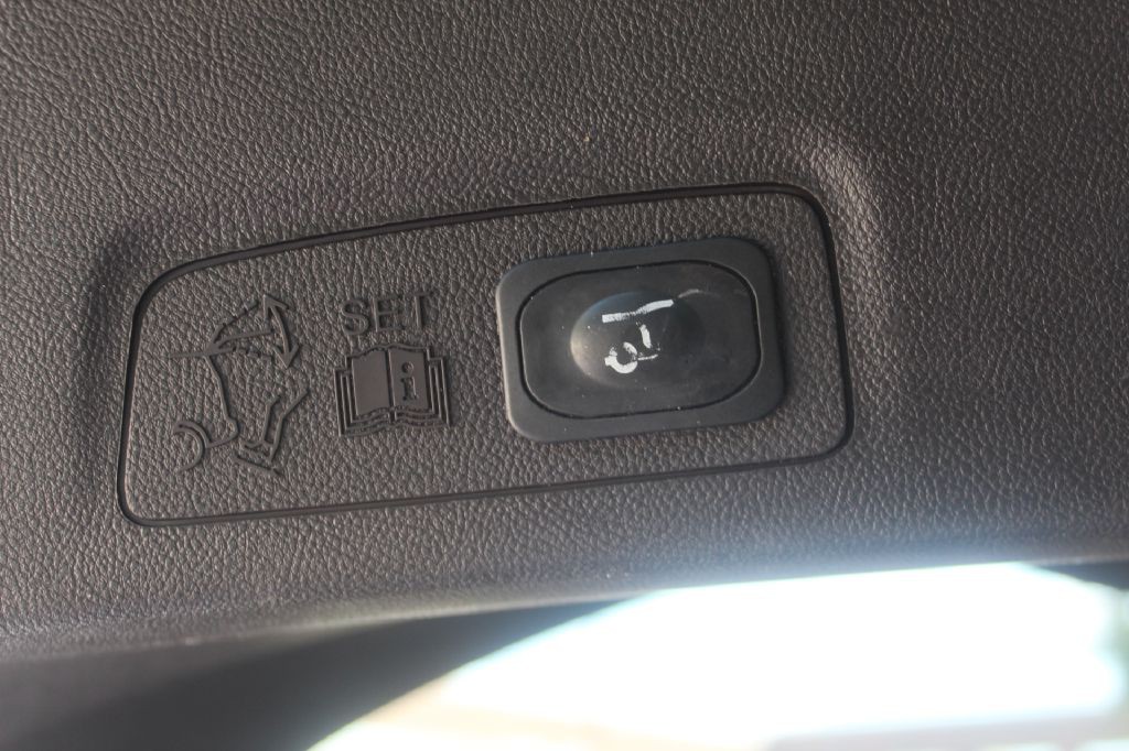 2016 Lincoln MKC Image 20