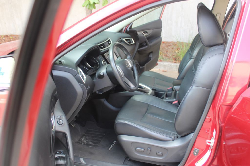 2014 Nissan Rogue Image 10