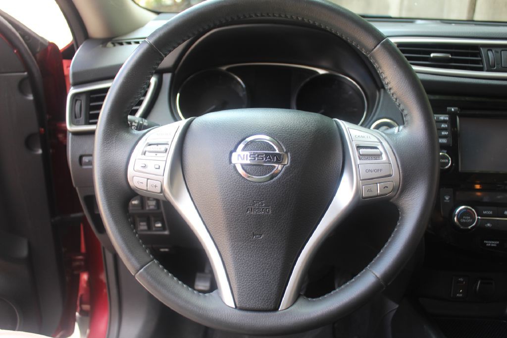 2014 Nissan Rogue Image 16