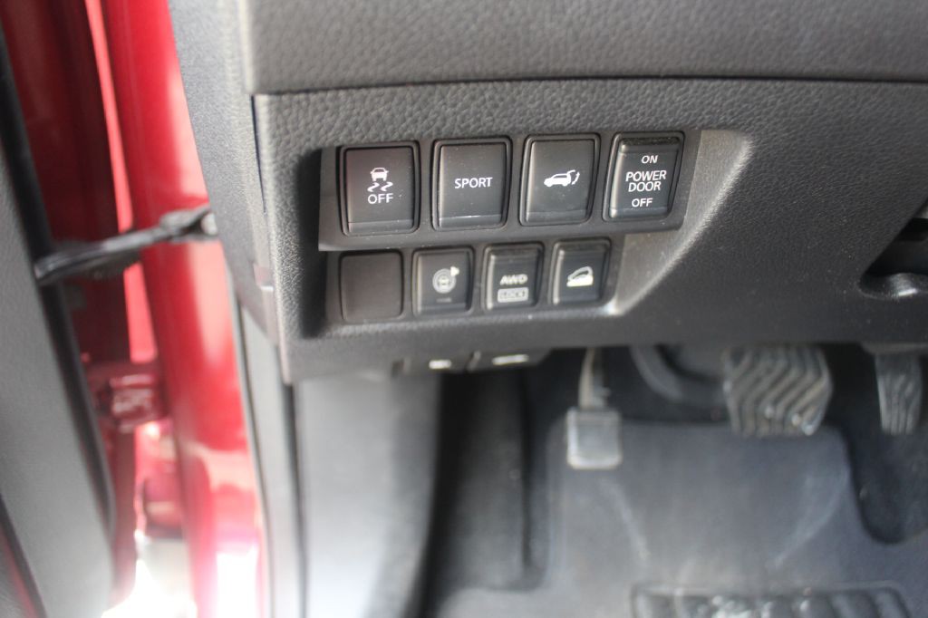 2014 Nissan Rogue Image 19