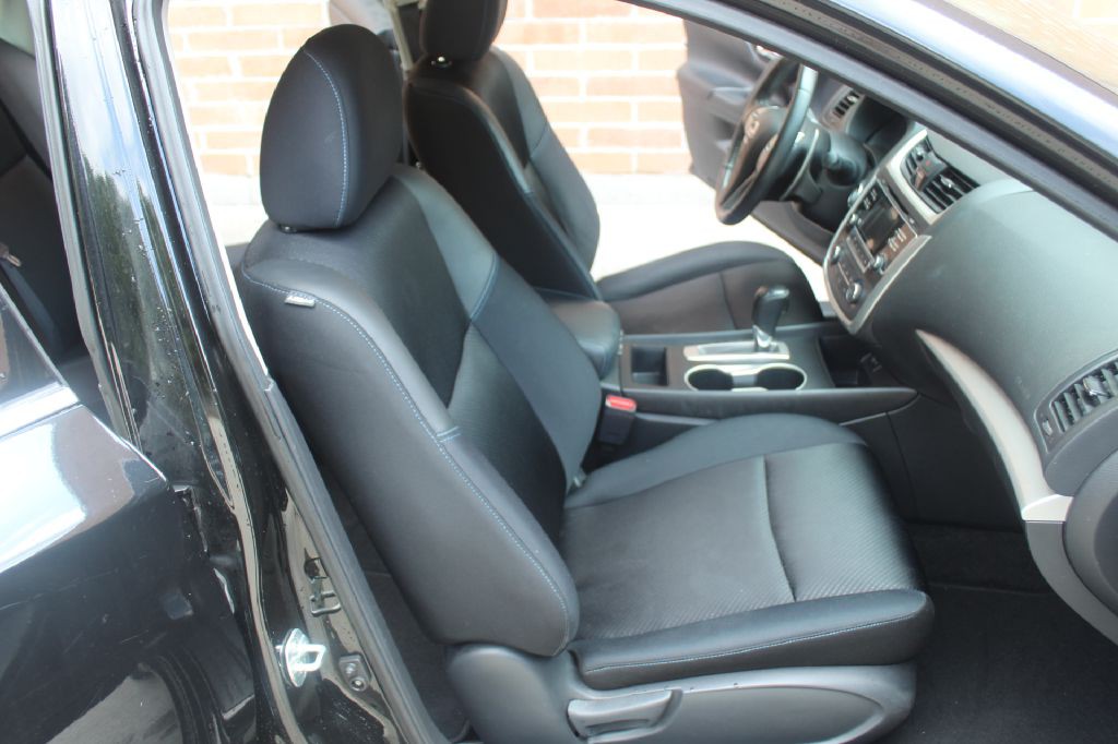 2017 Nissan Altima Image 7