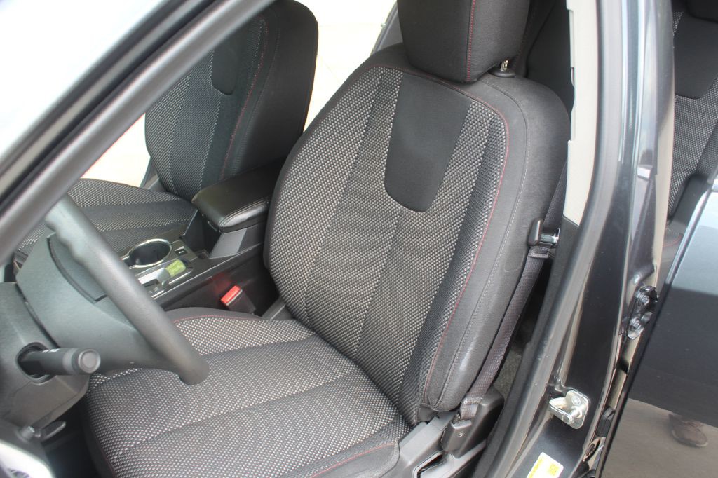 2017 Chevrolet Equinox Image 11