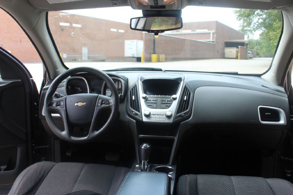 2017 Chevrolet Equinox Image 14