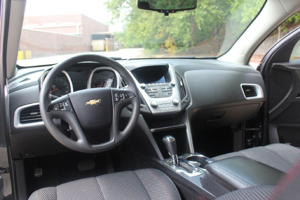2017 Chevrolet Equinox Image 15