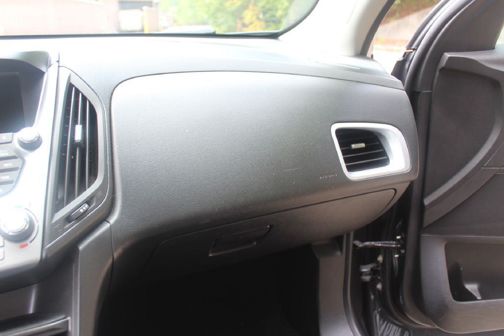 2017 Chevrolet Equinox Image 18