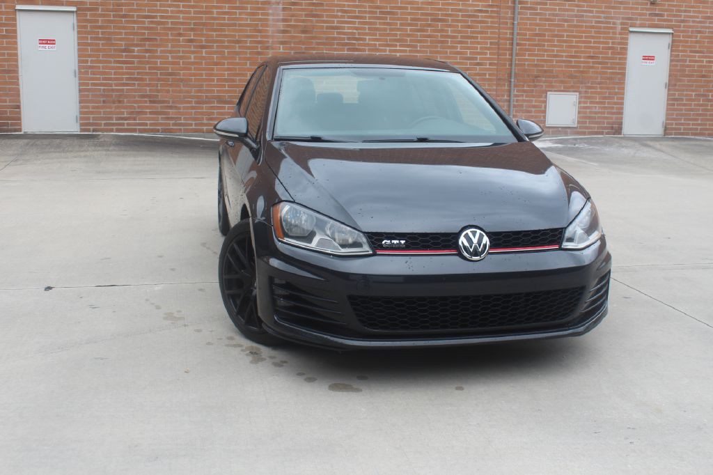 2017 Volkswagen GTI Image 1