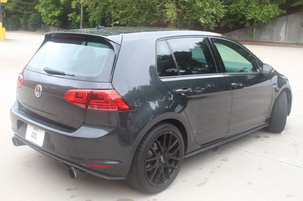 2017 Volkswagen GTI Image 5