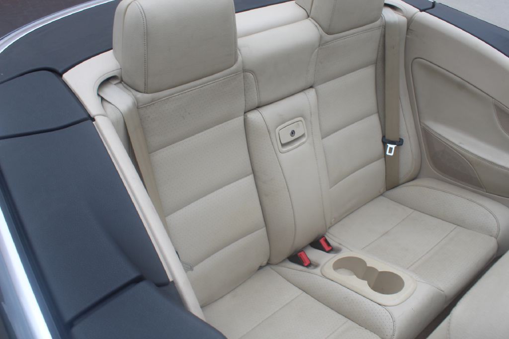 2013 Volkswagen Eos Image 11