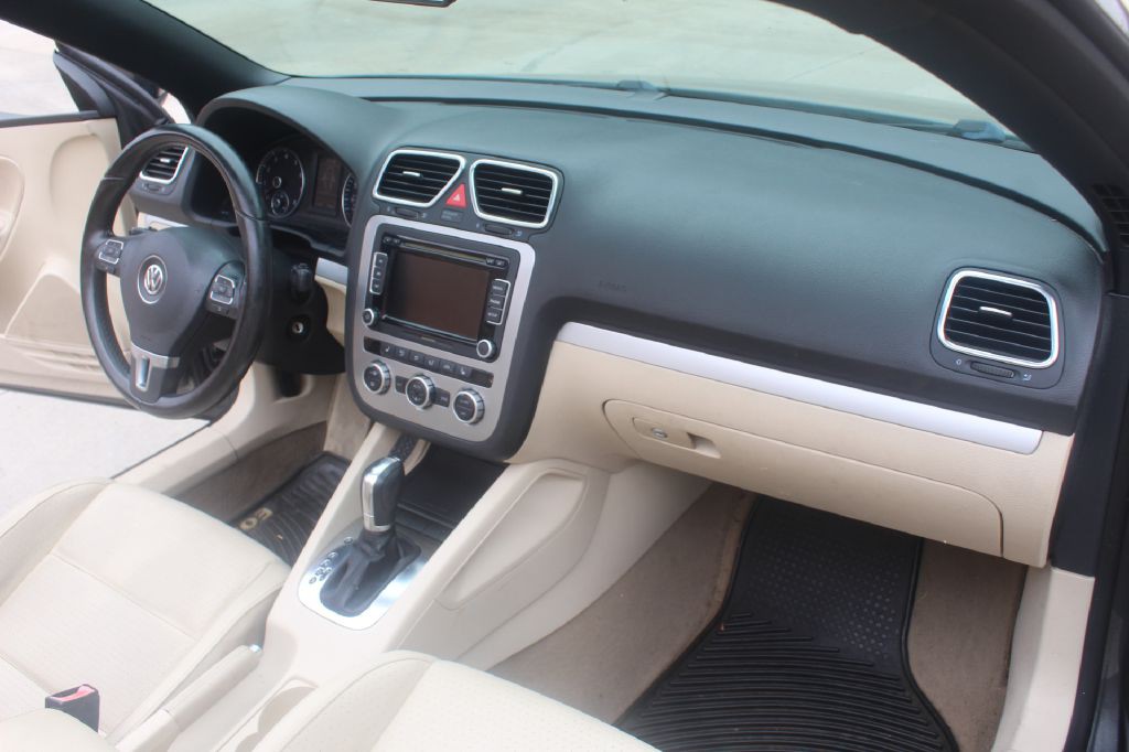 2013 Volkswagen Eos Image 12