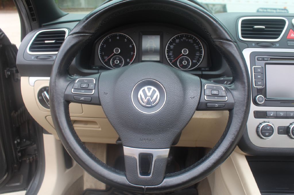 2013 Volkswagen Eos Image 14