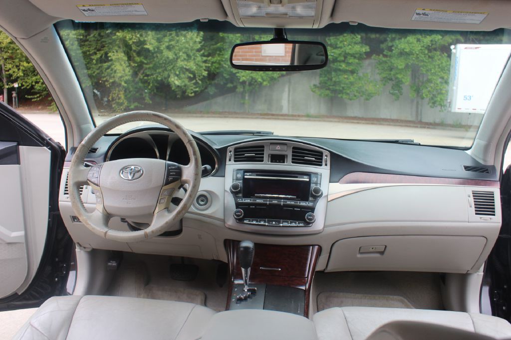 2012 Toyota Avalon Image 14