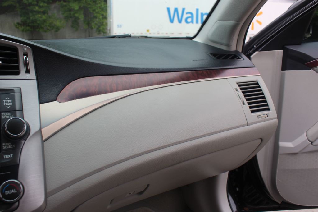 2012 Toyota Avalon Image 18