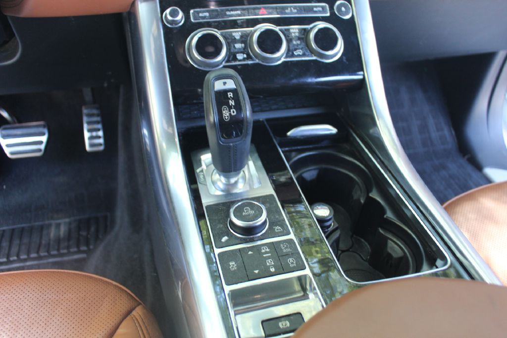 2015 Land Rover Range Rover Sport Image 20