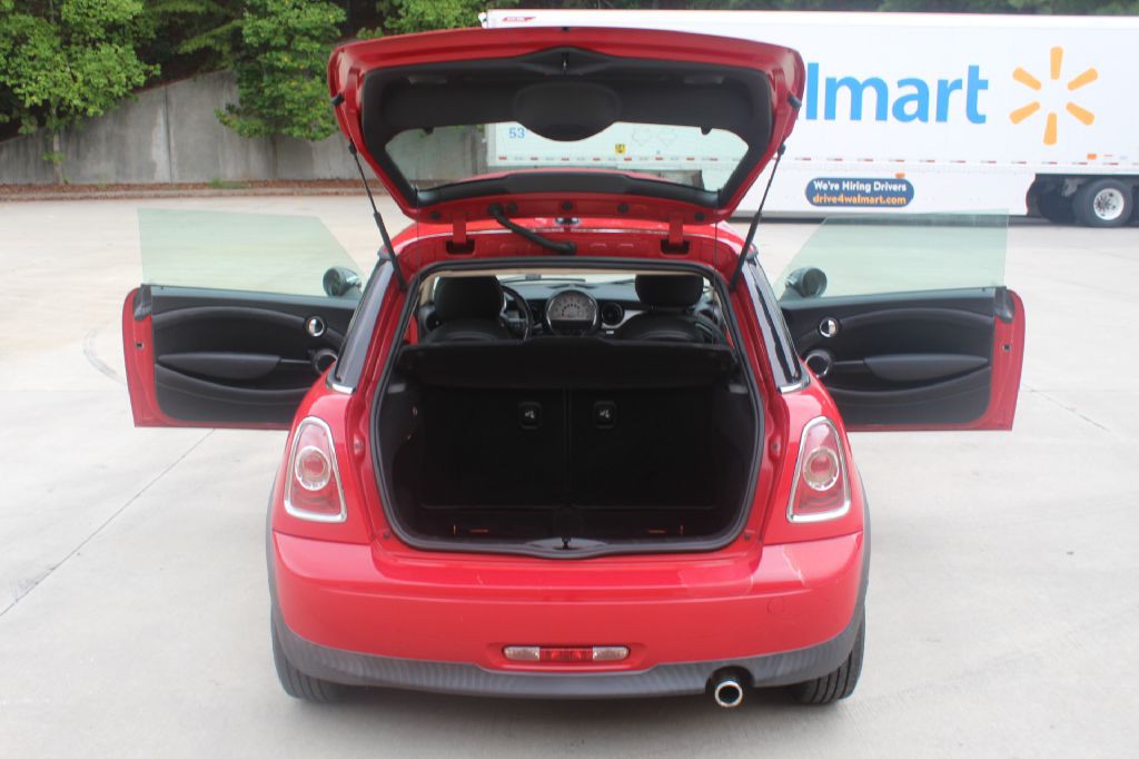 2013 MINI Cooper Image 19