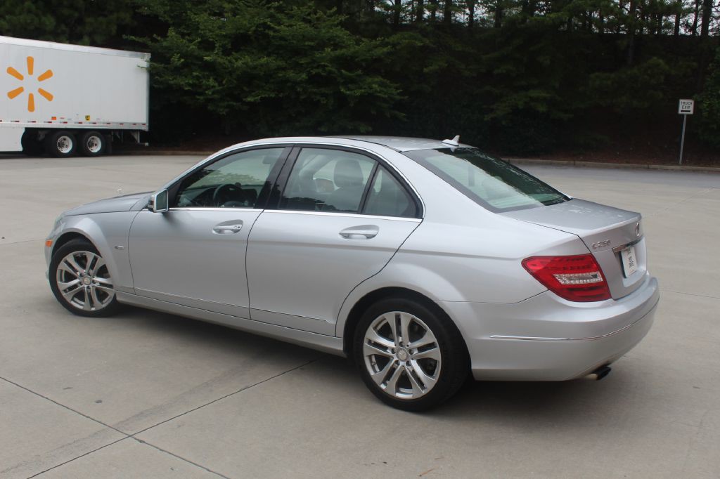 2012 Mercedes-Benz C-Class Image 3