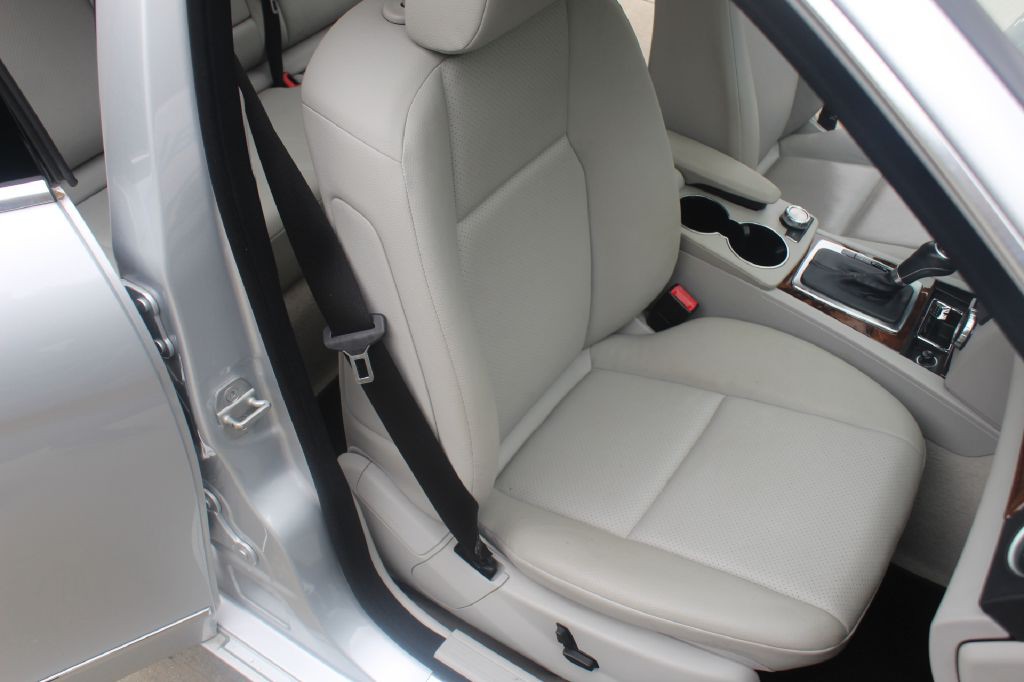 2012 Mercedes-Benz C-Class Image 12