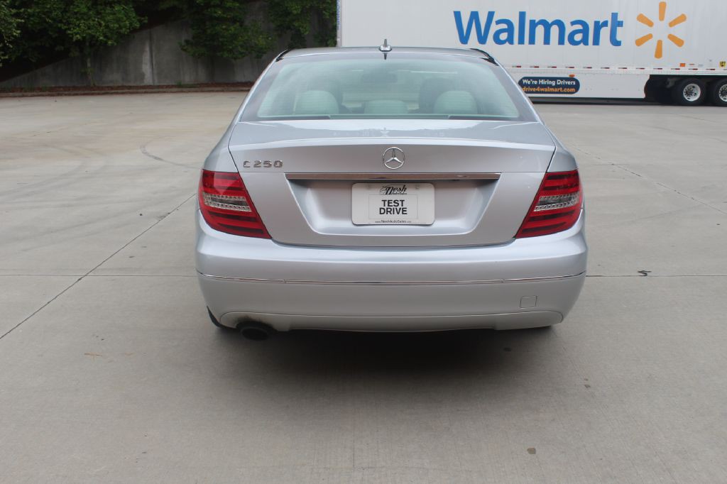 2012 Mercedes-Benz C-Class Image 30