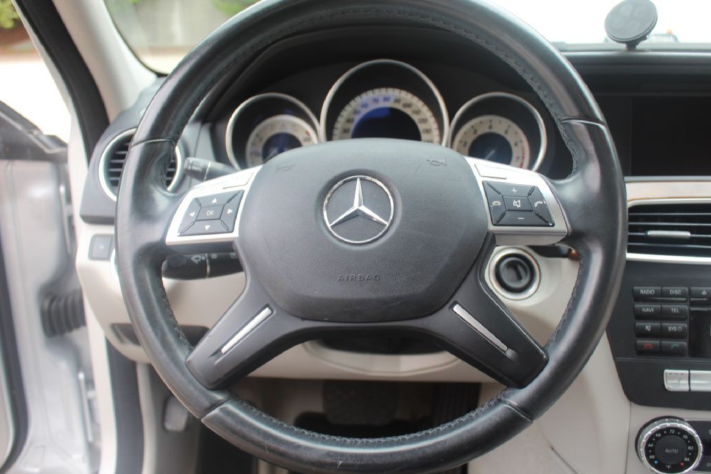 2012 Mercedes-Benz C-Class Image 42