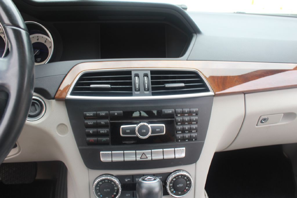 2012 Mercedes-Benz C-Class Image 43