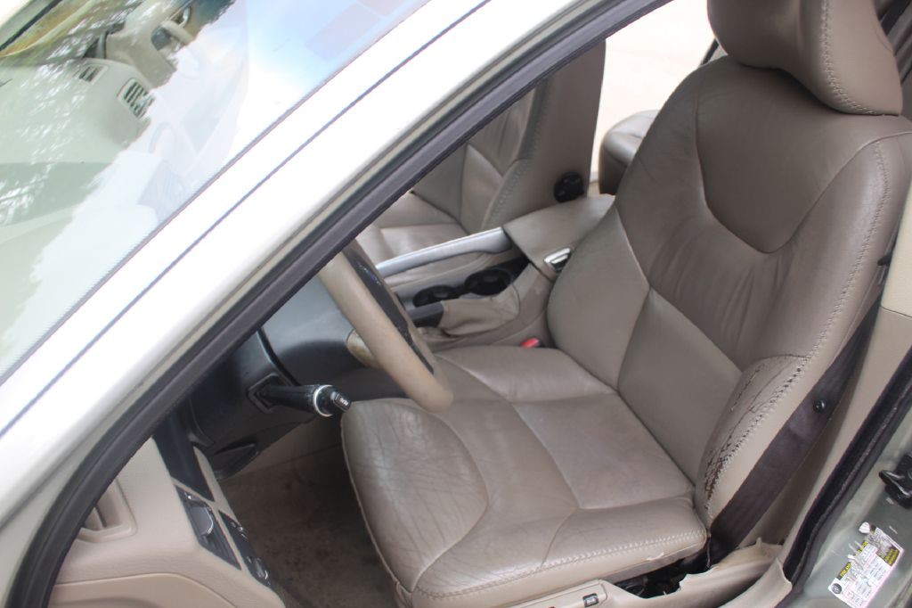 2007 Volvo XC70 Image 11