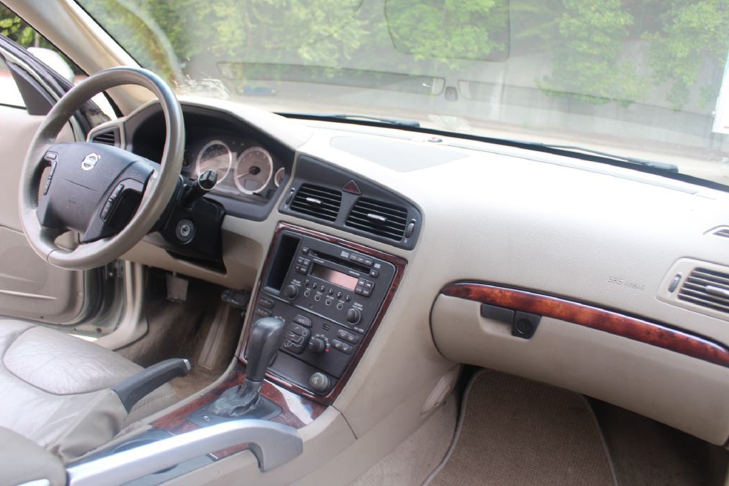 2007 Volvo XC70 Image 13