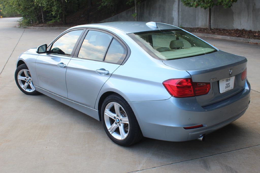 2014 BMW 3 Series Image 3